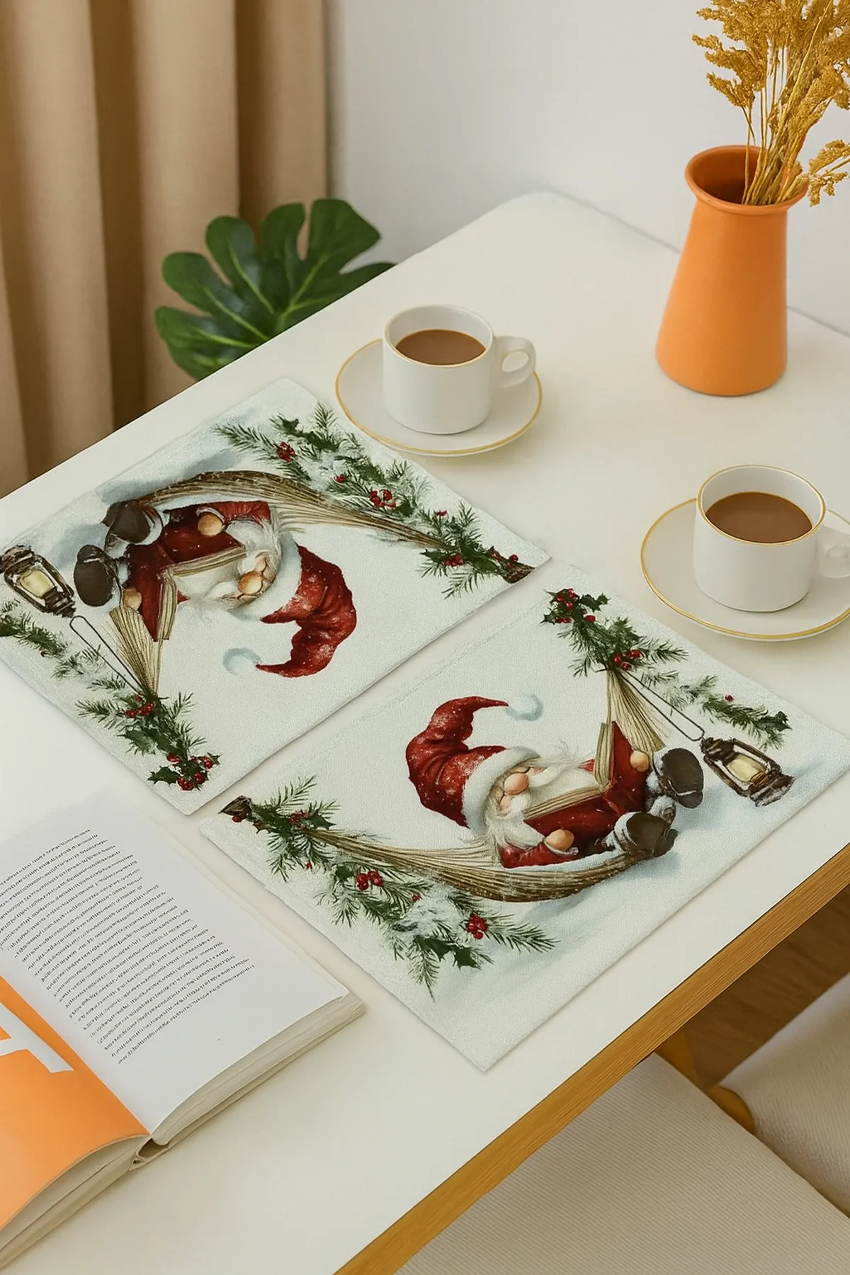 Valerine Life Noel Babalı Amerikan Servis Altlığı Kaymaz Yıkanabilir 6 Kişilik Koruyucu Masa Örtüsü