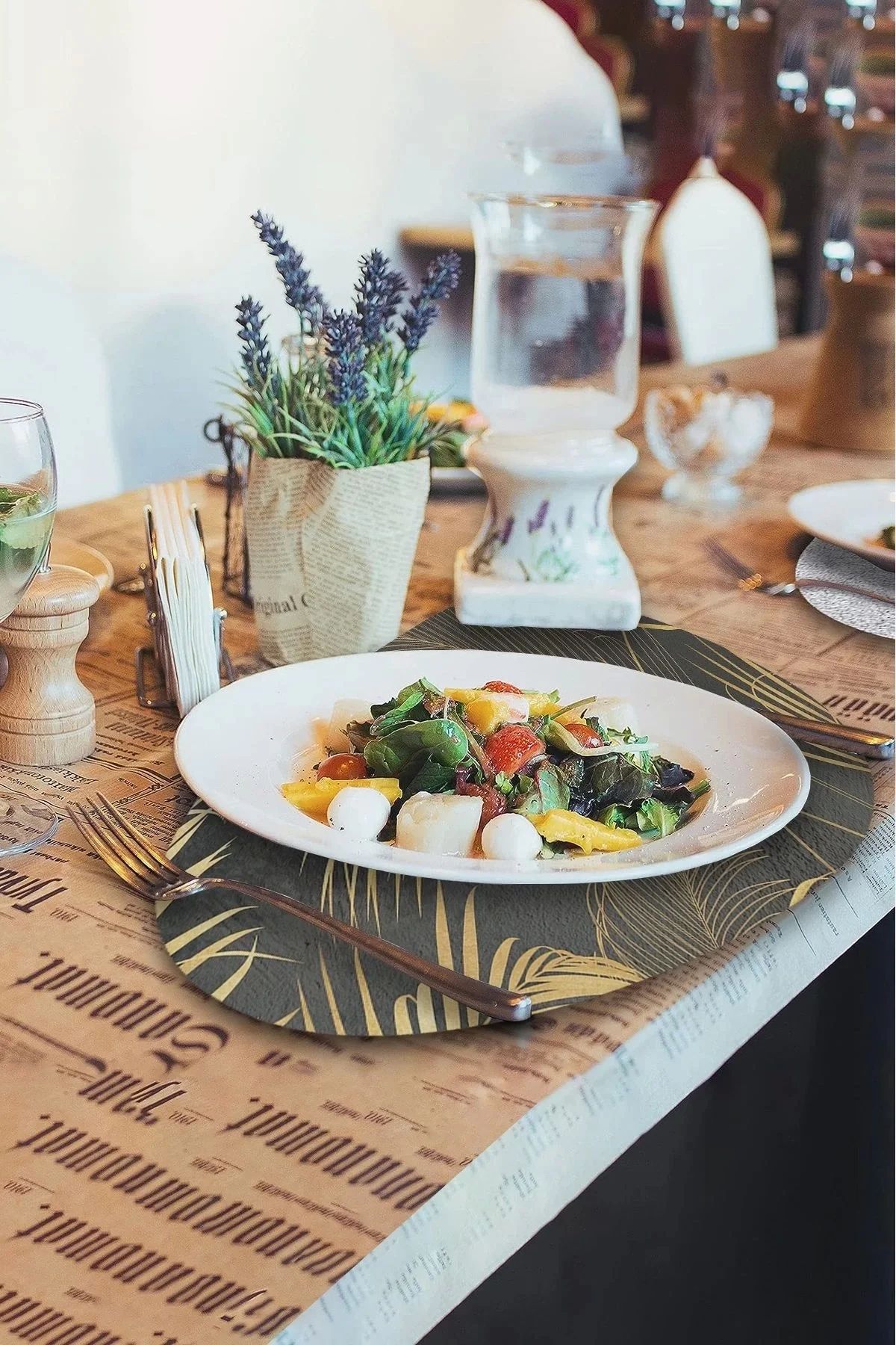 Valerine Life Hindistan Cevizi Yaprağı Amerikan Deri Kaymaz Yıkanabilir Servis Tabak Altlığı 12 Parça 6 Kişilik