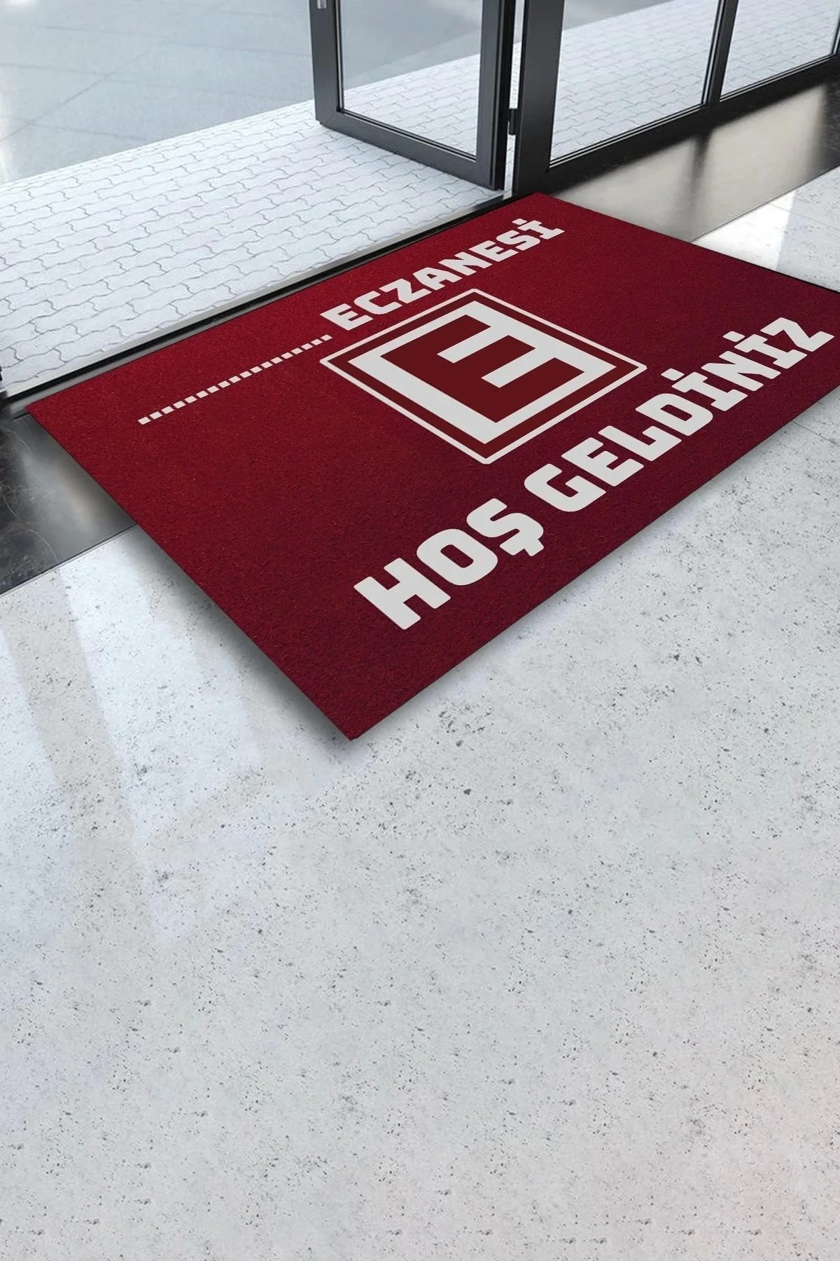 Valerine Life İsme, Kişiye veya Firmaya Özel Eczane Logolu Kırmızı Hoş Geldiniz Kapı Önü Paspası 45x70cm