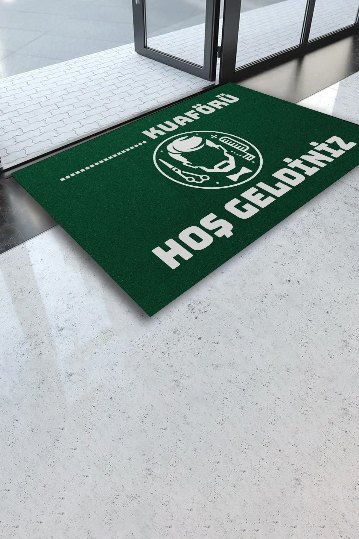 Valerine Life İsme, Kişiye veya Firmaya Özel Erkek Kuaförü Yeşil Renk Berber Hoş Geldiniz Kapı Önü Paspası 45x70cm