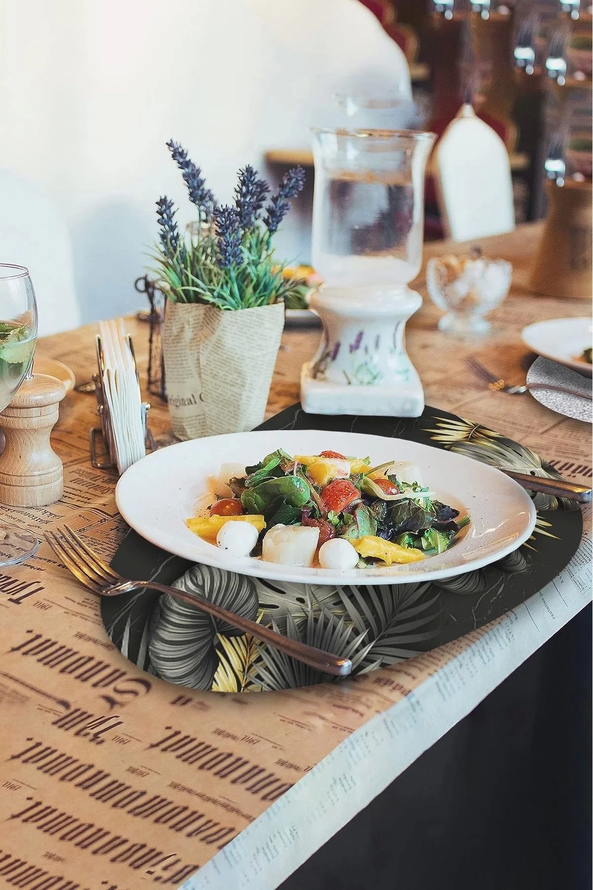 Valerine Life Siyah Mermer Gold Palmiye Yaprağı Amerikan Deri Kaymaz Yıkanabilir Servis Altlığı 12 Parça 6 Kişilik