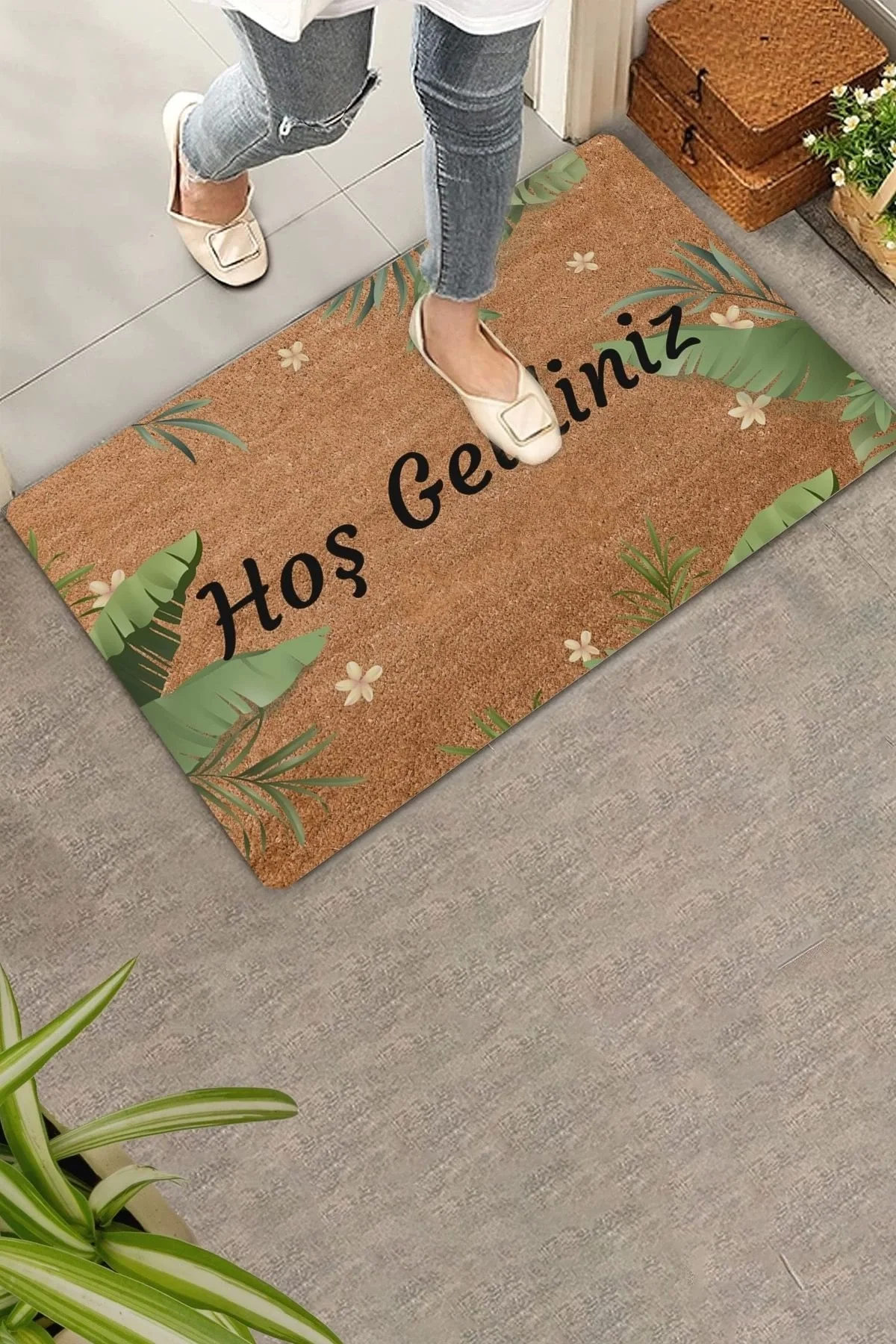 Valerine Life Tropikal Yaprağı ve Beyaz Hatmi Çiçeği Hoş Geldiniz Kapı Önü Paspası 45x70cm