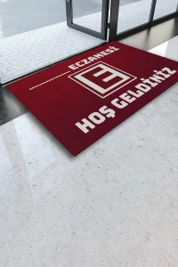 Valerine Life İsme, Kişiye veya Firmaya Özel Eczane Logolu Kırmızı Hoş Geldiniz Kapı Önü Paspası 45x70cm