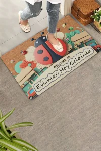Valerine Life Uğur Böceği ve Kırmızı Vosvos Evimize Hoş Geldiniz Kapı Önü Paspası 45x70cm