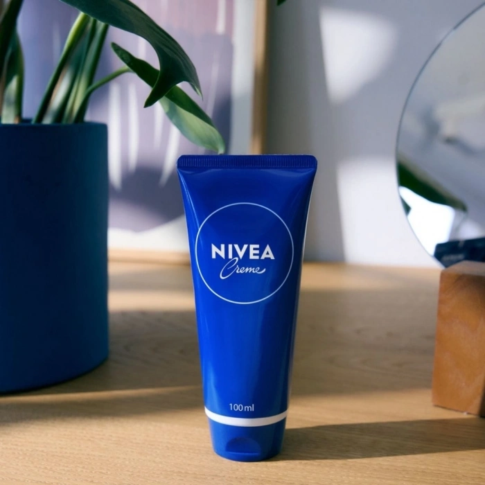 Nivea Creme Yüz, Vücut ve El Nemlendirici Bakım Kremi 100 ml