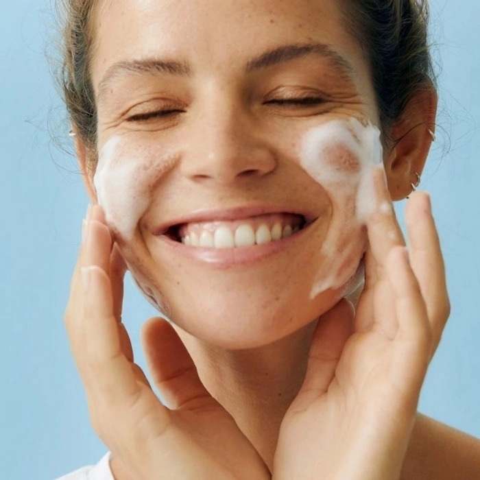 Nivea Yatıştırıcı Yüz Temizleme Köpüğü 150 ml