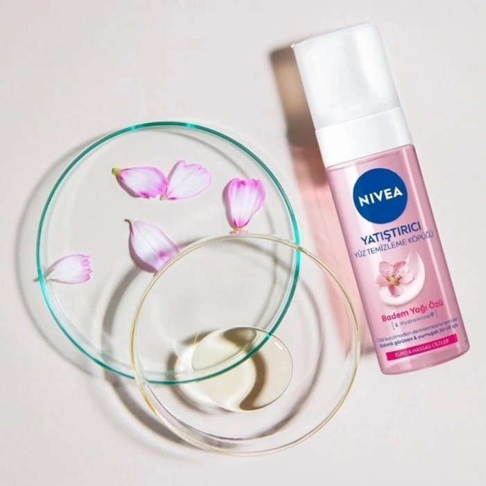 Nivea Yatıştırıcı Yüz Temizleme Köpüğü 150 ml