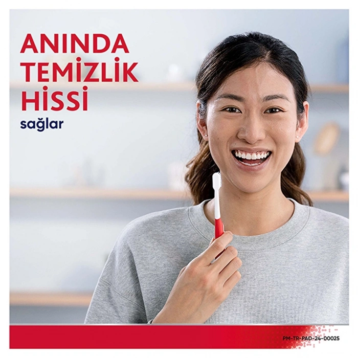 Parodontax Diş Eti Güçlendirme ve Koruma Beyazlatıcı Diş Macunu 75 ml