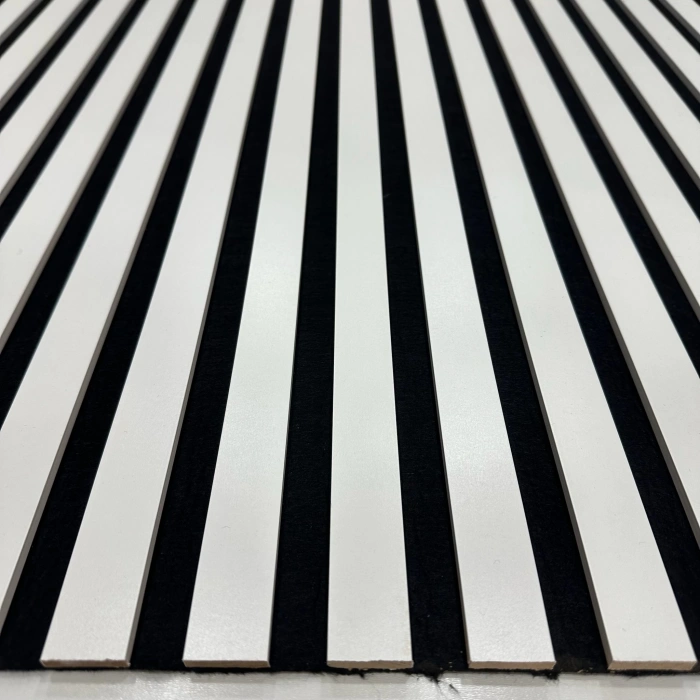 Beyaz Esnek Keçeli Slim Duvar Paneli 100cm