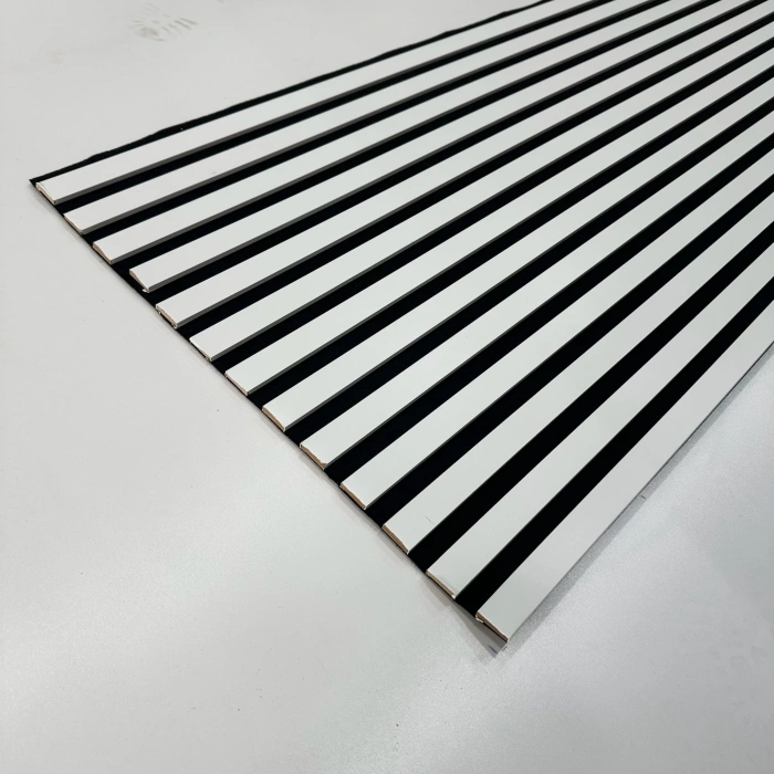 Beyaz Esnek Keçeli Slim Duvar Paneli 60cm