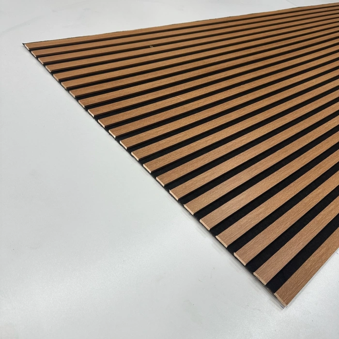 İtalyan Meşe Esnek Keçeli Slim Duvar Paneli 100cm