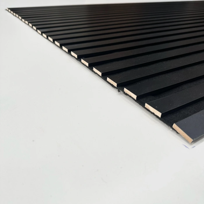 Siyah Esnek Keçeli Slim Duvar Paneli 100cm