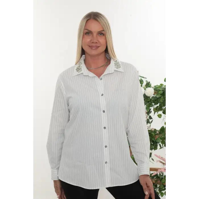 Yakası Taşlı Büyük Beden Kadın Çizgili Uzun Kollu Gömlek - Rahat Kesim Şık Tasarım