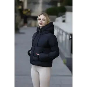 Kapüşonlu Fermuarlı Şişme Mont