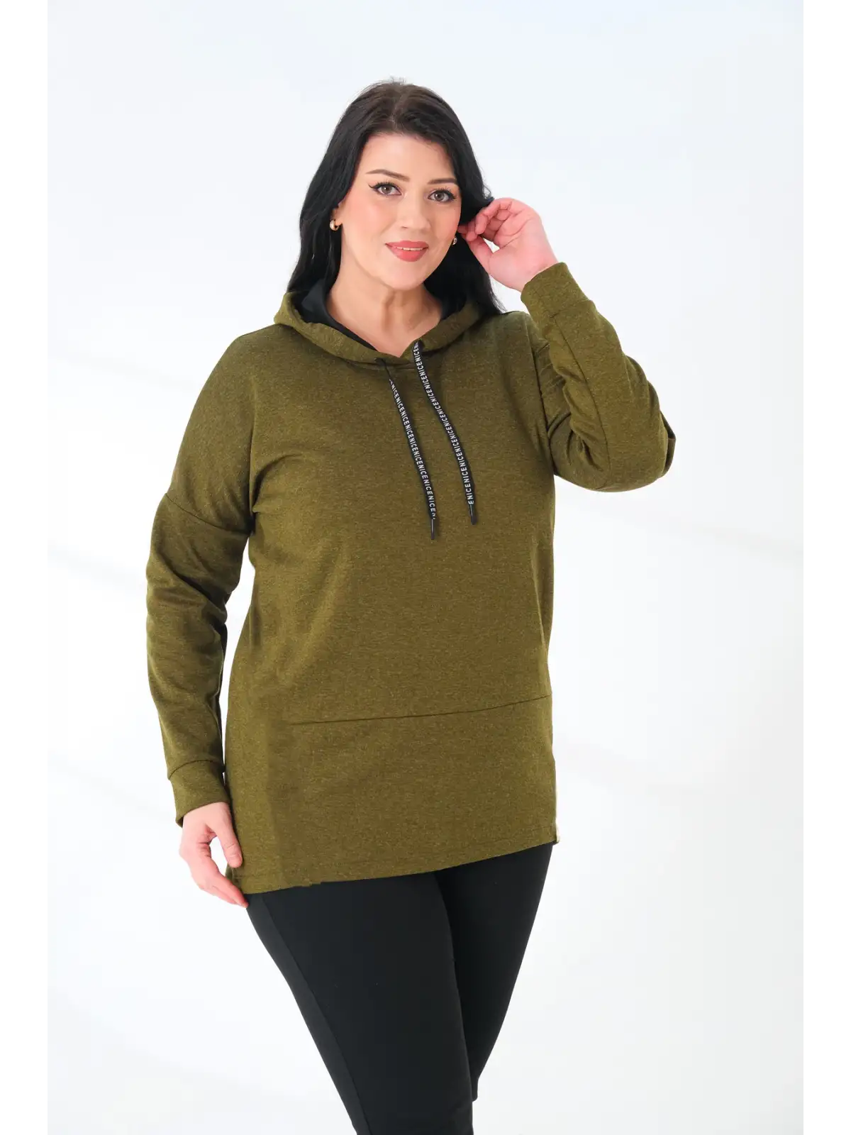 Büyük Beden Kapüşonlu Sweatshirt