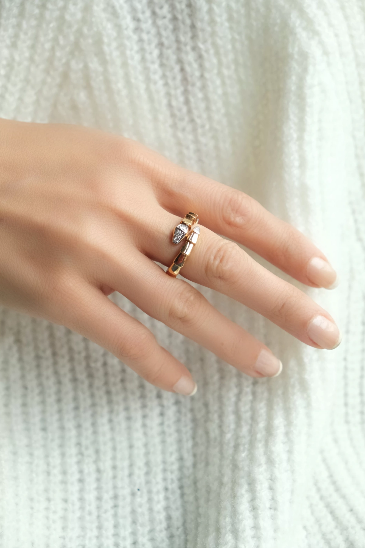 Asil Yılan Figürlü Serpent Pırlanta Yüzük