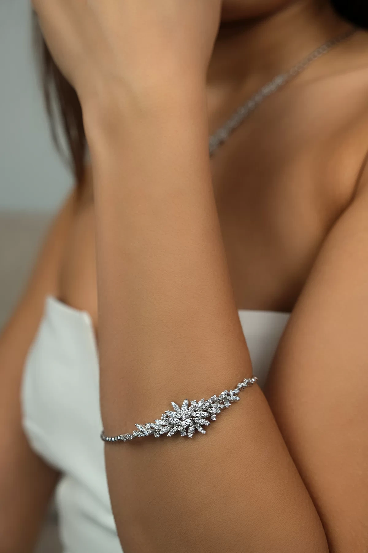 Asil Fantezi Pırlanta Bileklik KNS12