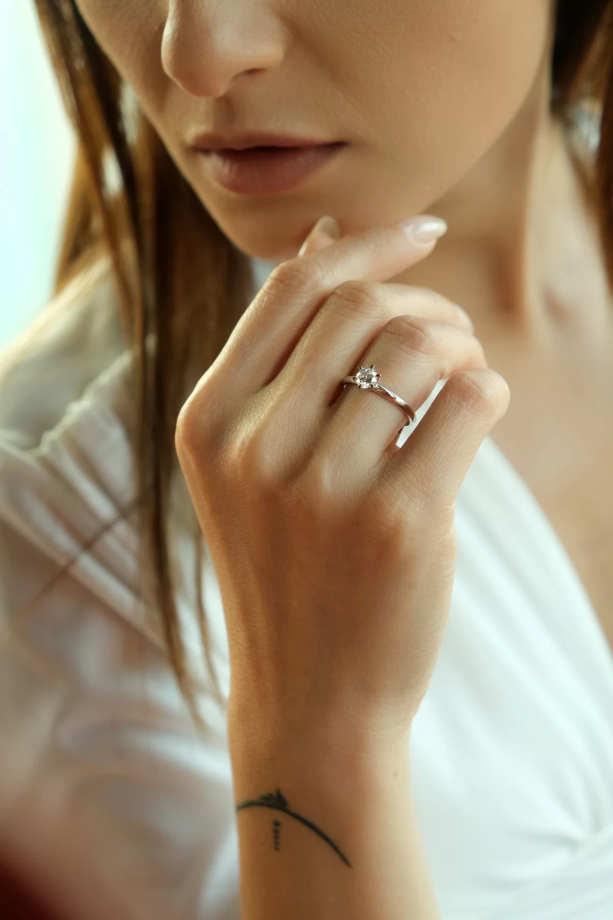 Asil 14 Ayar Badem Tırnak Tek Taş Altın Yüzük YZK1704