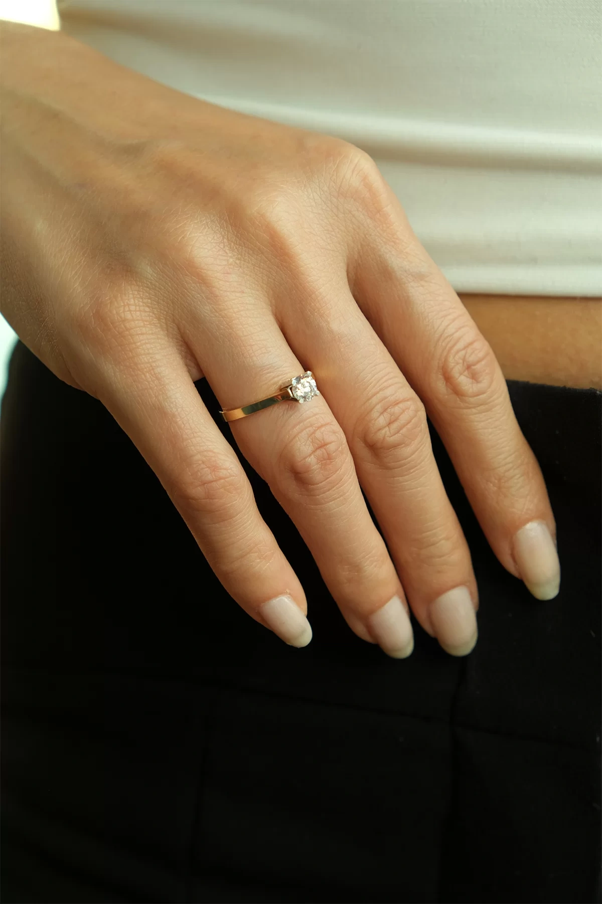 Asil 14 Ayar Tektaş Sarı Altın Yüzük YZK1177