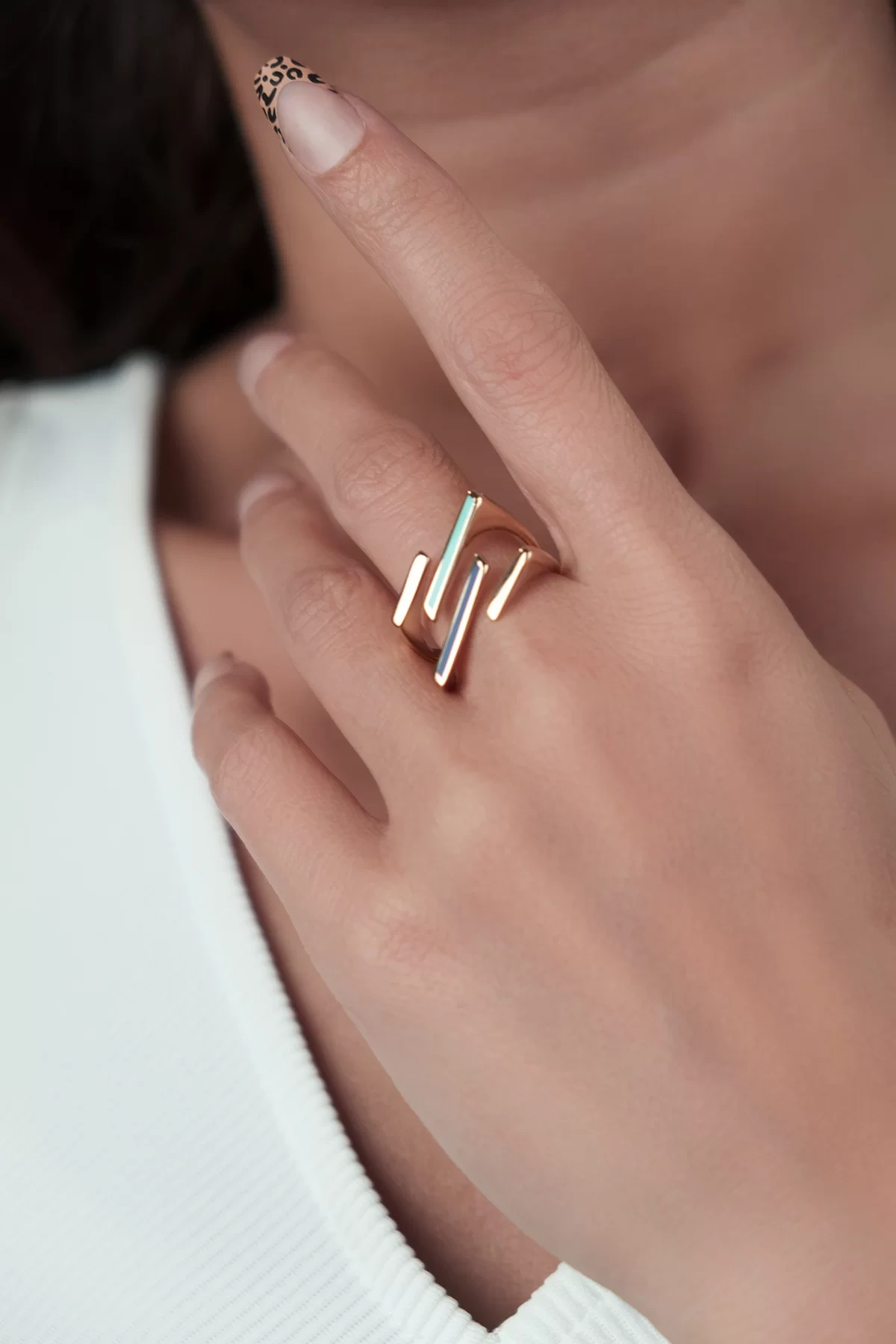 Asil 14 Ayar Mineli Asimetrik Altın Yüzük YZK2235