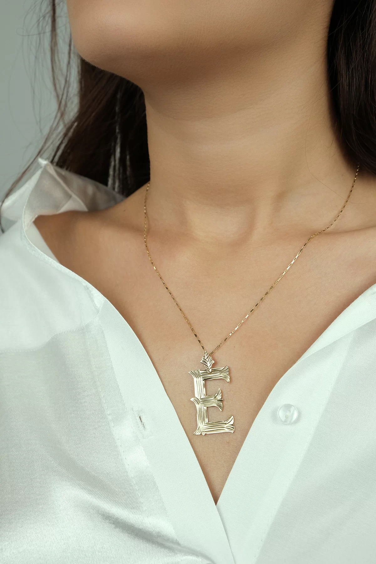 Asil 14 Ayar Lazer Kesim E Harfi Altın Kolye KLY2061