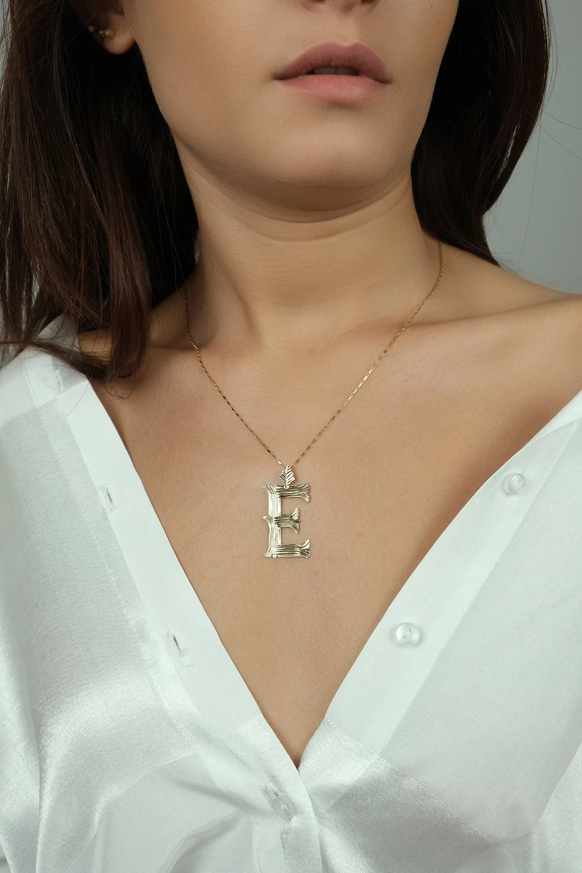 Asil 14 Ayar Lazer Kesim E Harfi Altın Kolye KLY2061