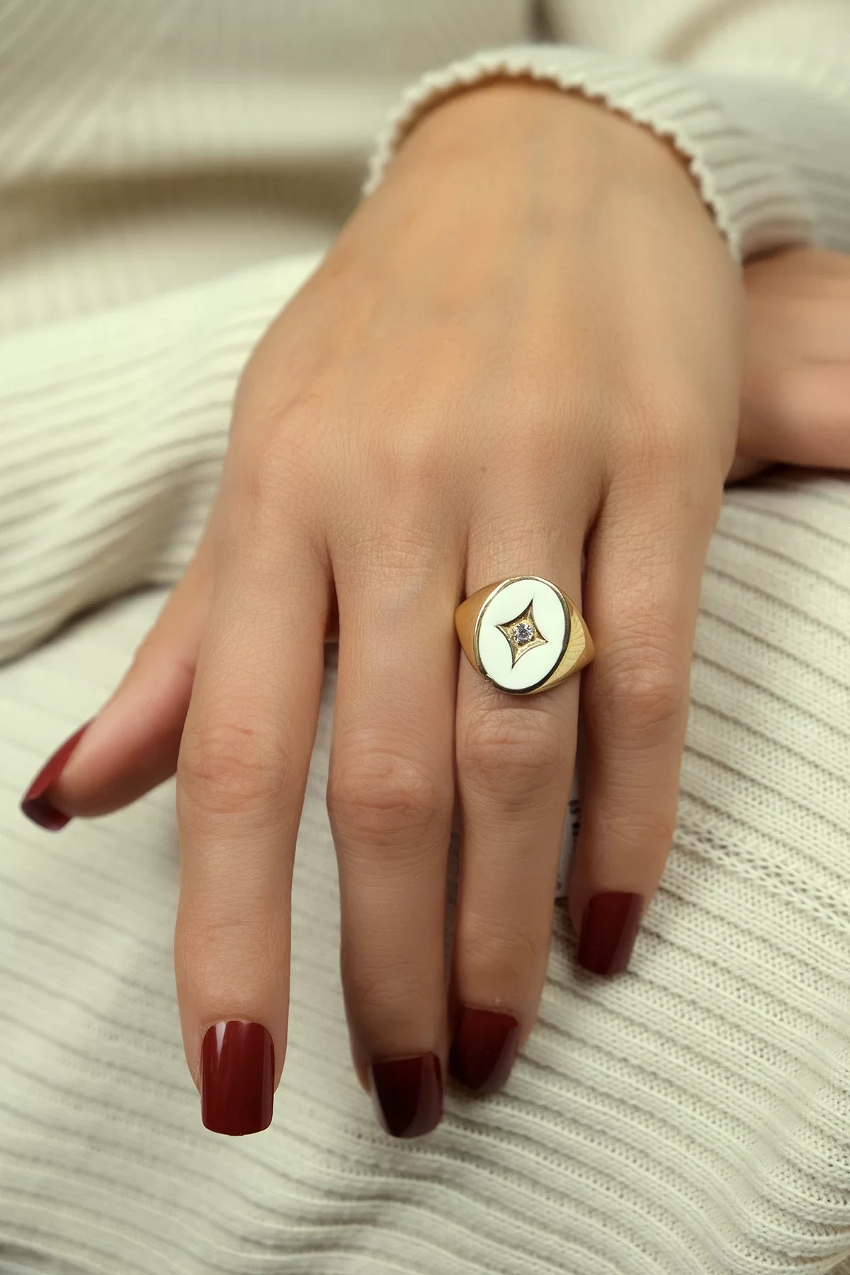 Asil 14 Ayar Taşlı Mineli Altın Yüzük YZK839