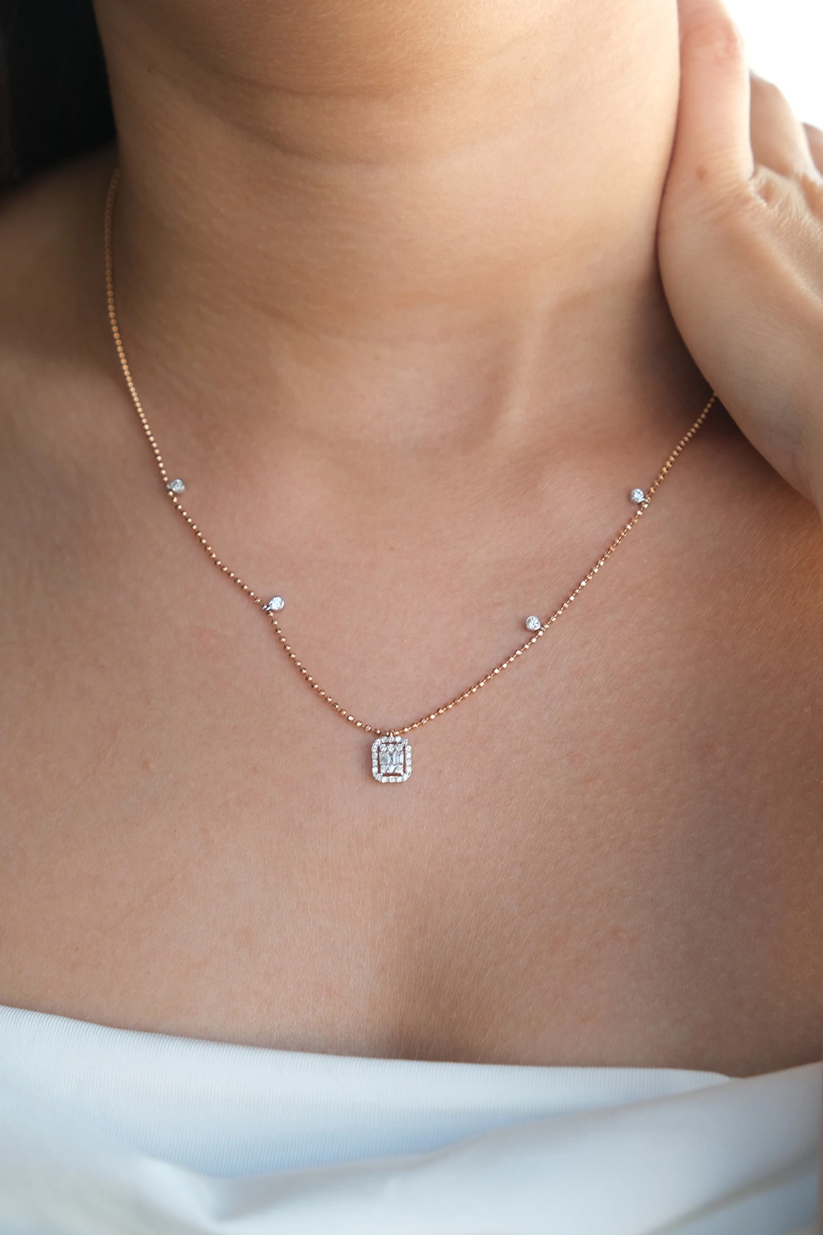 Asil Bronz Renk Baget Pırlanta Kolye PIR3547