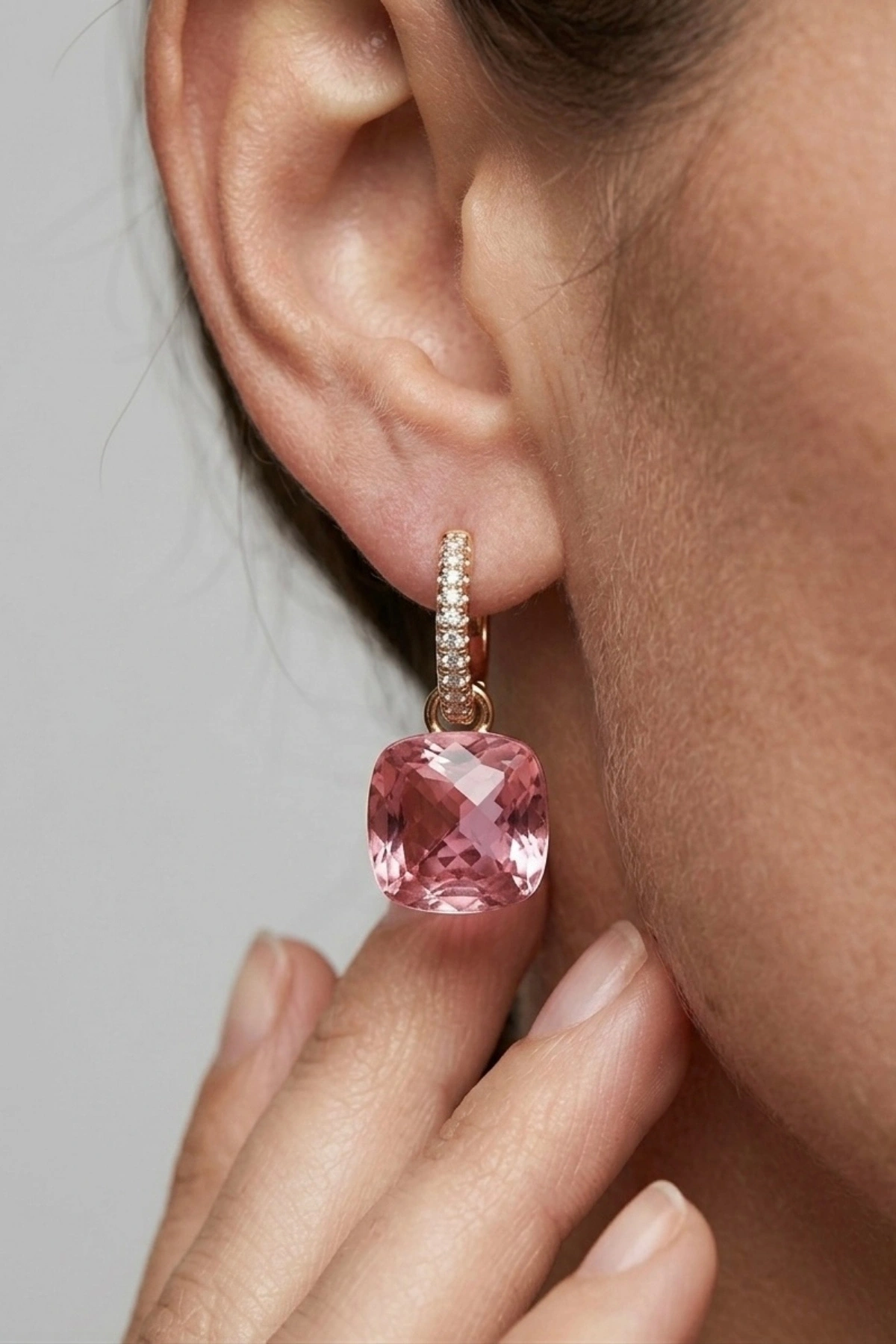 13.30 Ct. Morganite Taşlı Pırlanta Küpe
