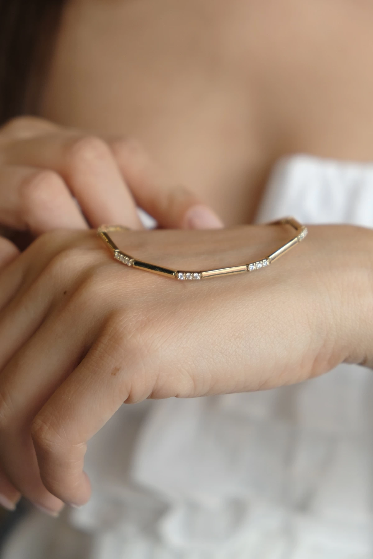 Asil 14 Ayar Ara Taşlı Çubuk Altın Bileklik BLK5351