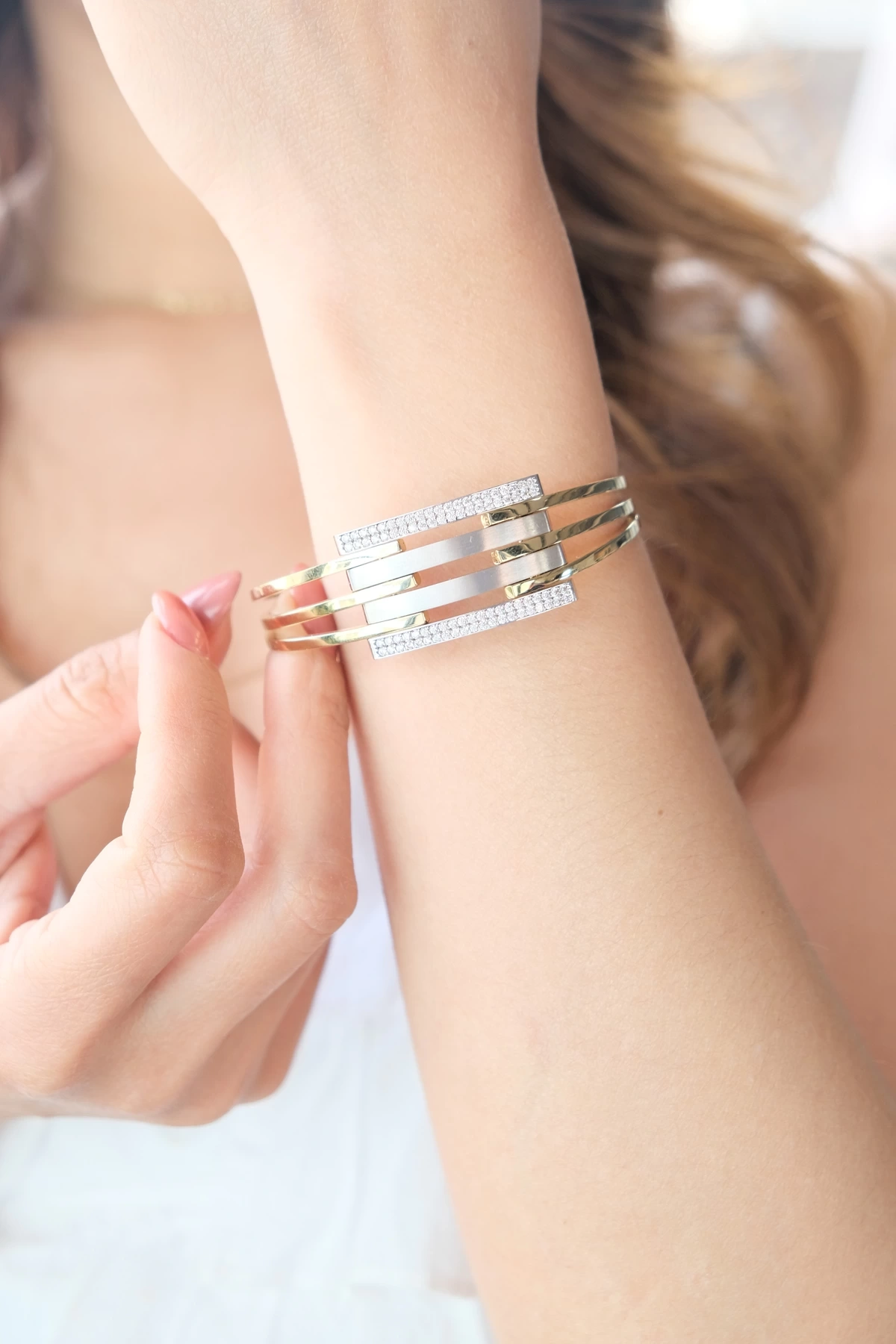 Asil 14 Ayar Taşlı Kaburga Model Altın Kelepçe Bileklik BLZ1695