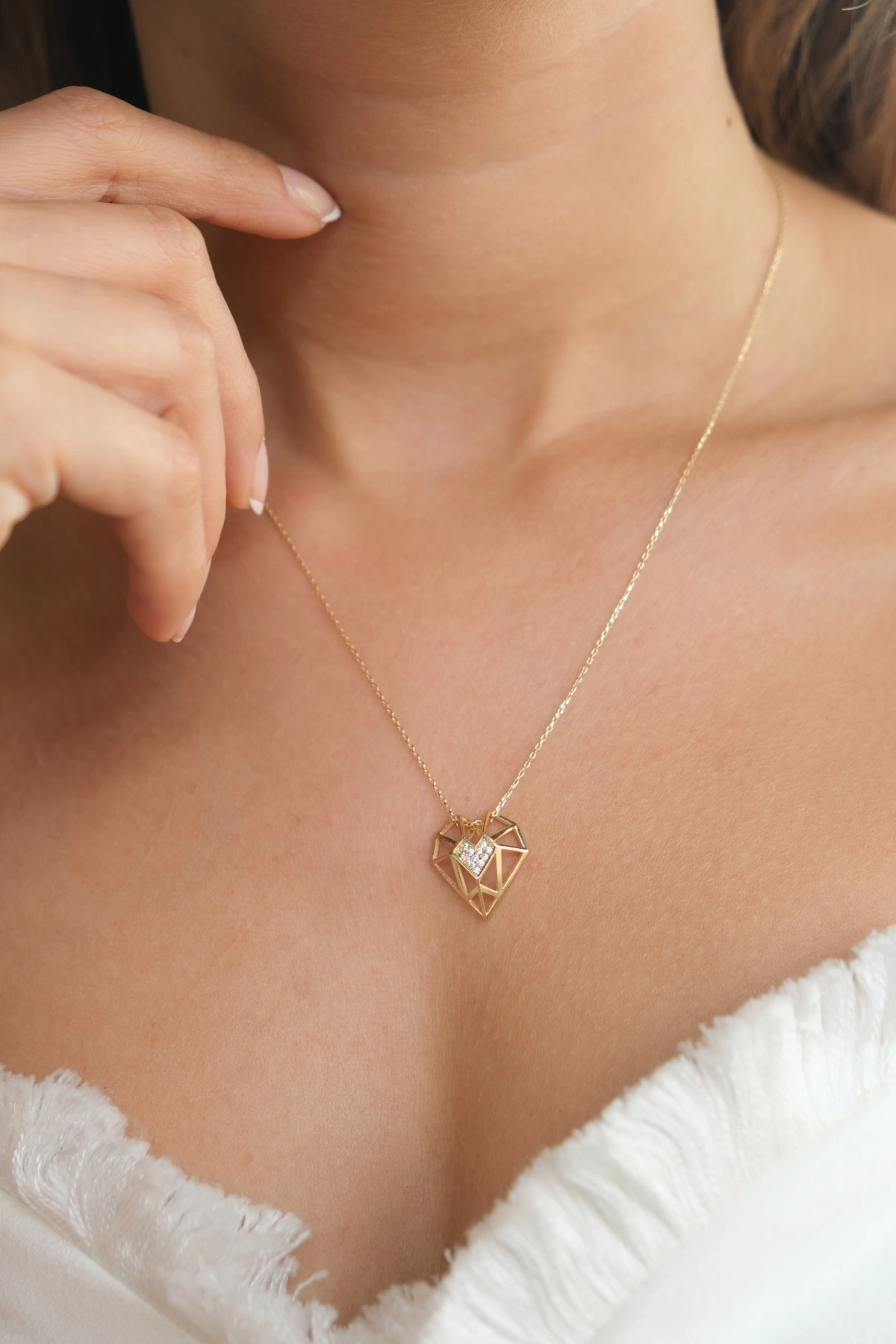 Asil 14 Ayar Geometrik Kesim Kalp Altın Kolye KLY3374