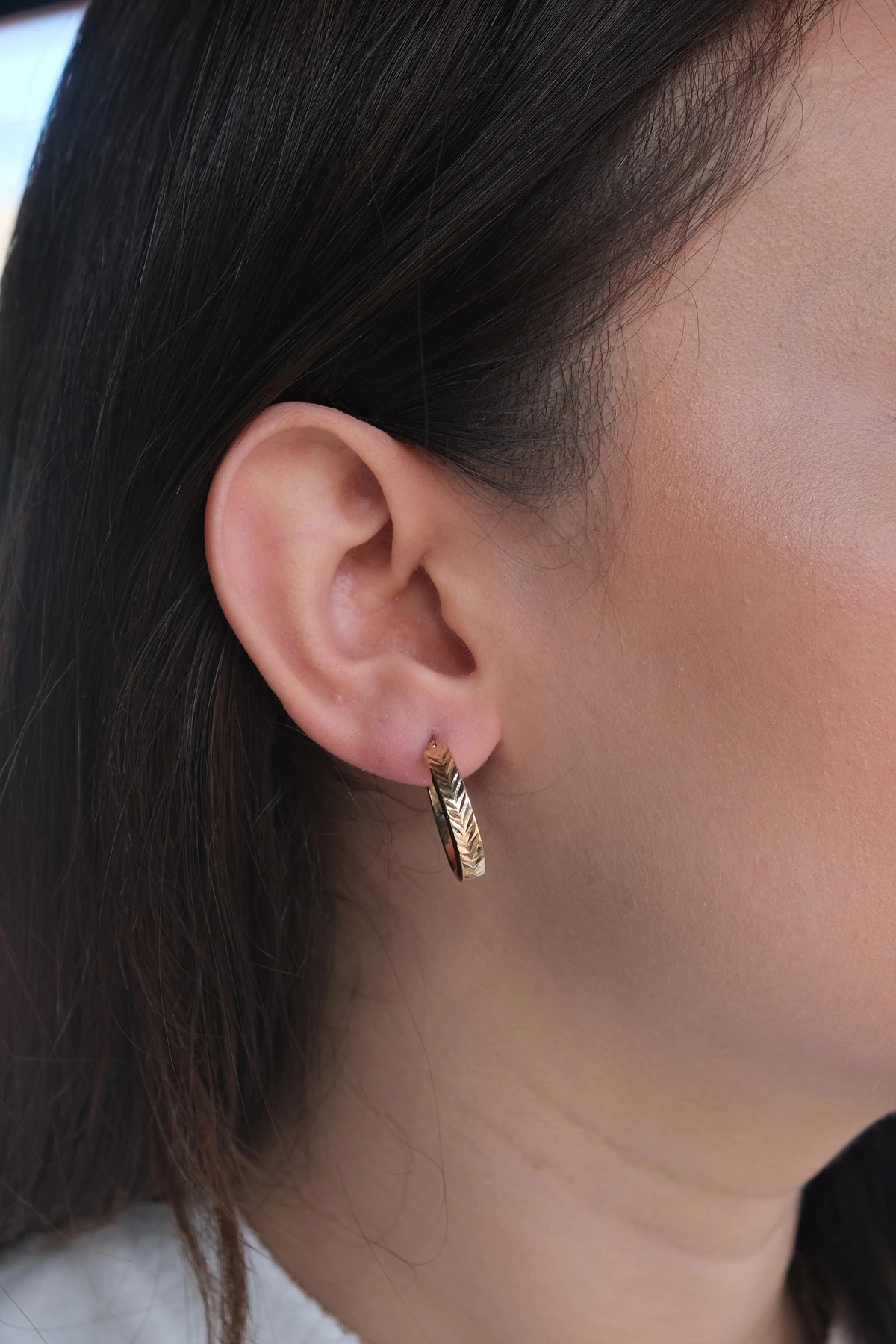 Asil 14 Ayar Yaprak Çizgili Halka Altın Küpe KP4710