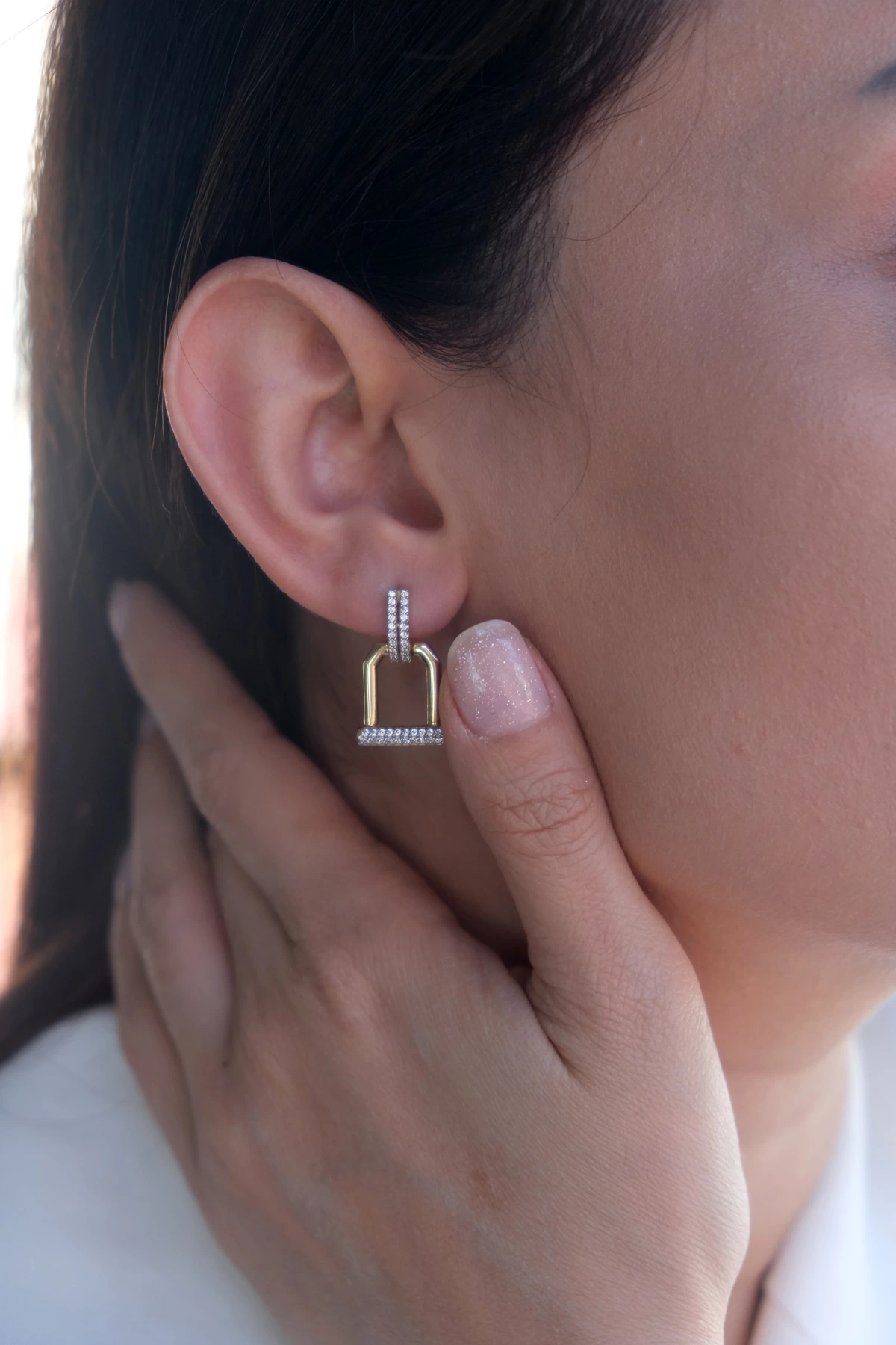 Asil 14 Ayar Modern Taşlı Altın Küpe KP4022