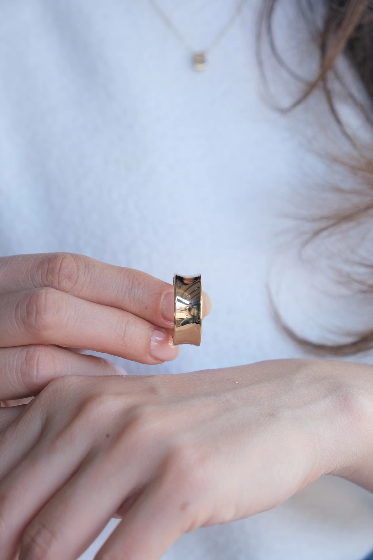 Asil 14 Ayar Enli Halka Altın Küpe KP4782