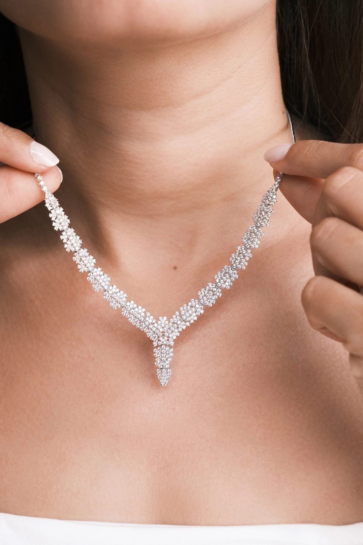 Asil 14 Ayar Taşlı Papatya Model Altın Kolye TKM1193