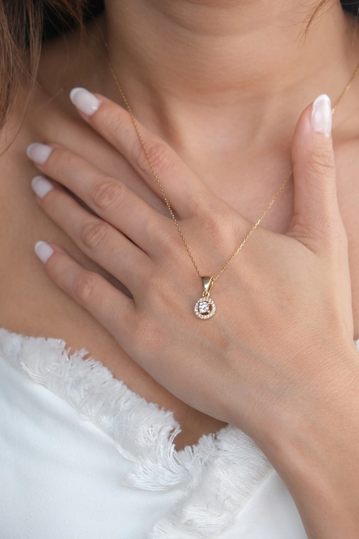 Asil 14 Ayar Yuvarlak Model Tek Taşlı Altın Kolye Ucu TKM843