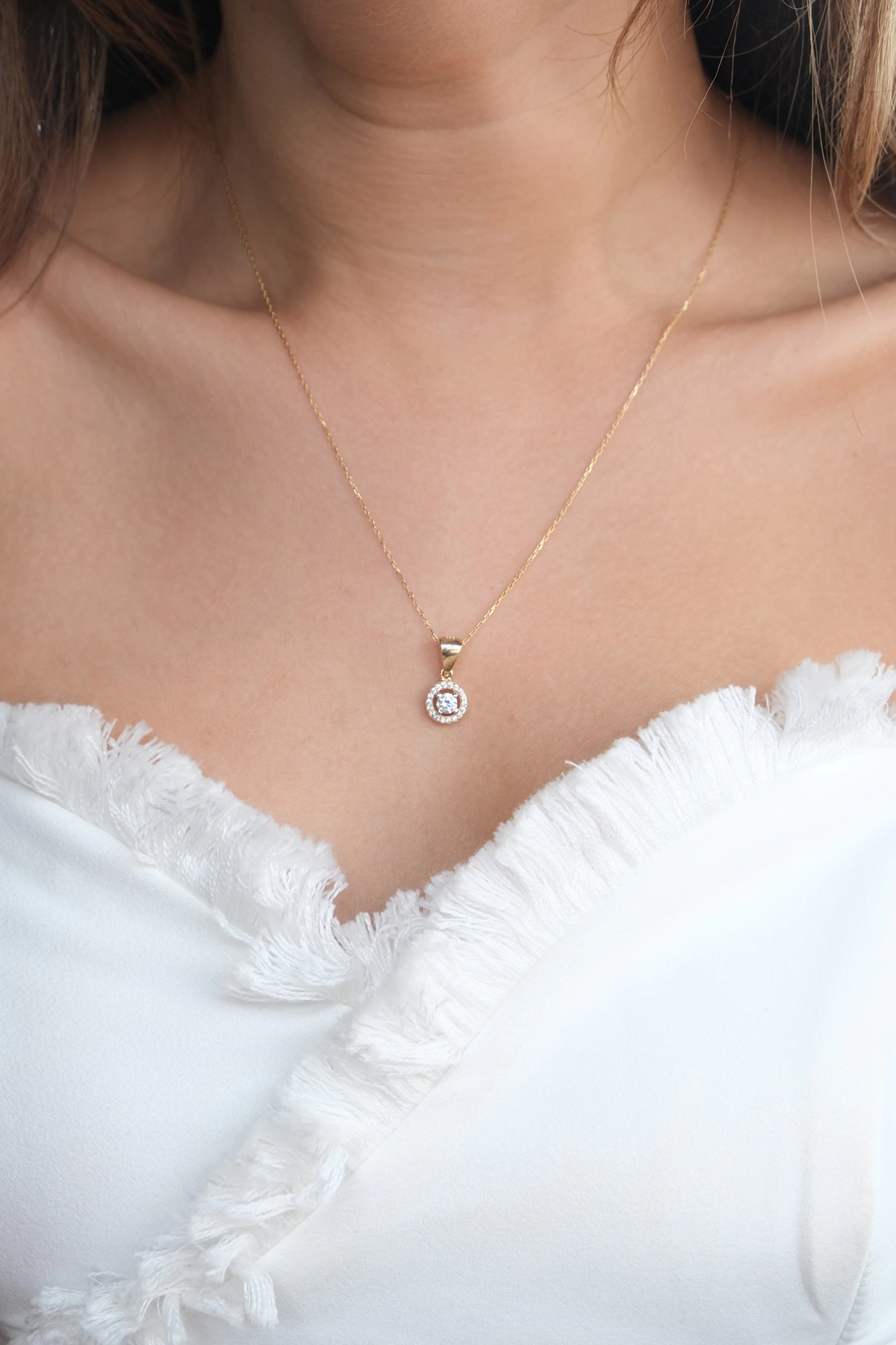 Asil 14 Ayar Yuvarlak Model Tek Taşlı Altın Kolye Ucu TKM843