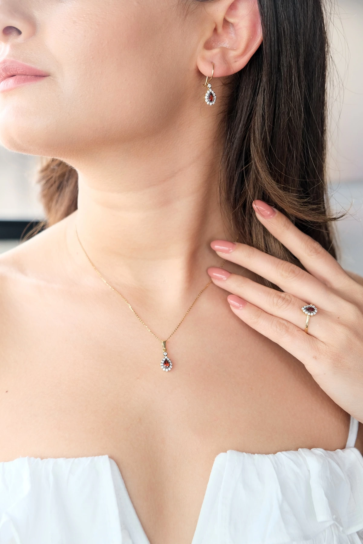 Asil 14 Ayar Kırmızı Anturaj Damla Altın Kolye TKM1382