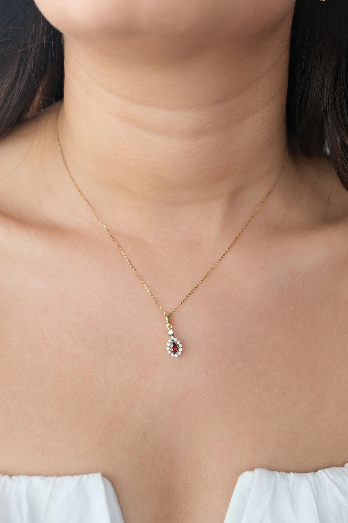 Asil 14 Ayar Kırmızı Anturaj Damla Altın Kolye TKM1382