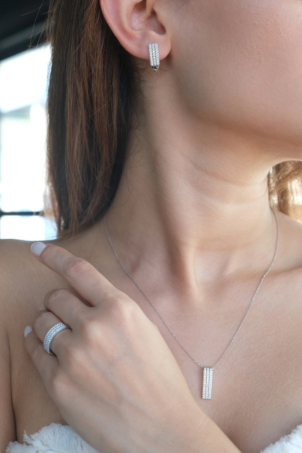 Asil 14 Ayar Pave Taşlı Altın Yüzük TKM659