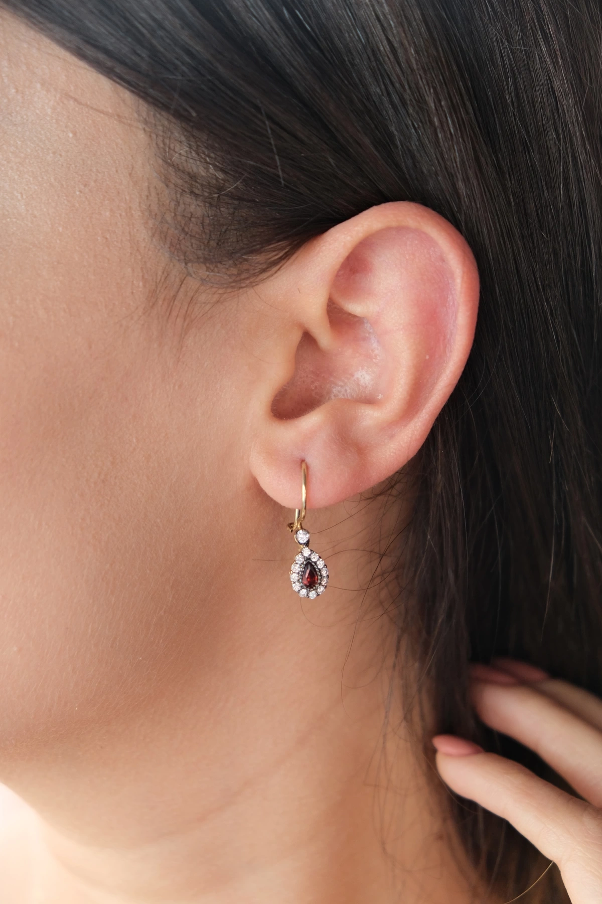 Asil 14 Ayar Kırmızı Taşlı Anturaj Altın Küpe TKM1384