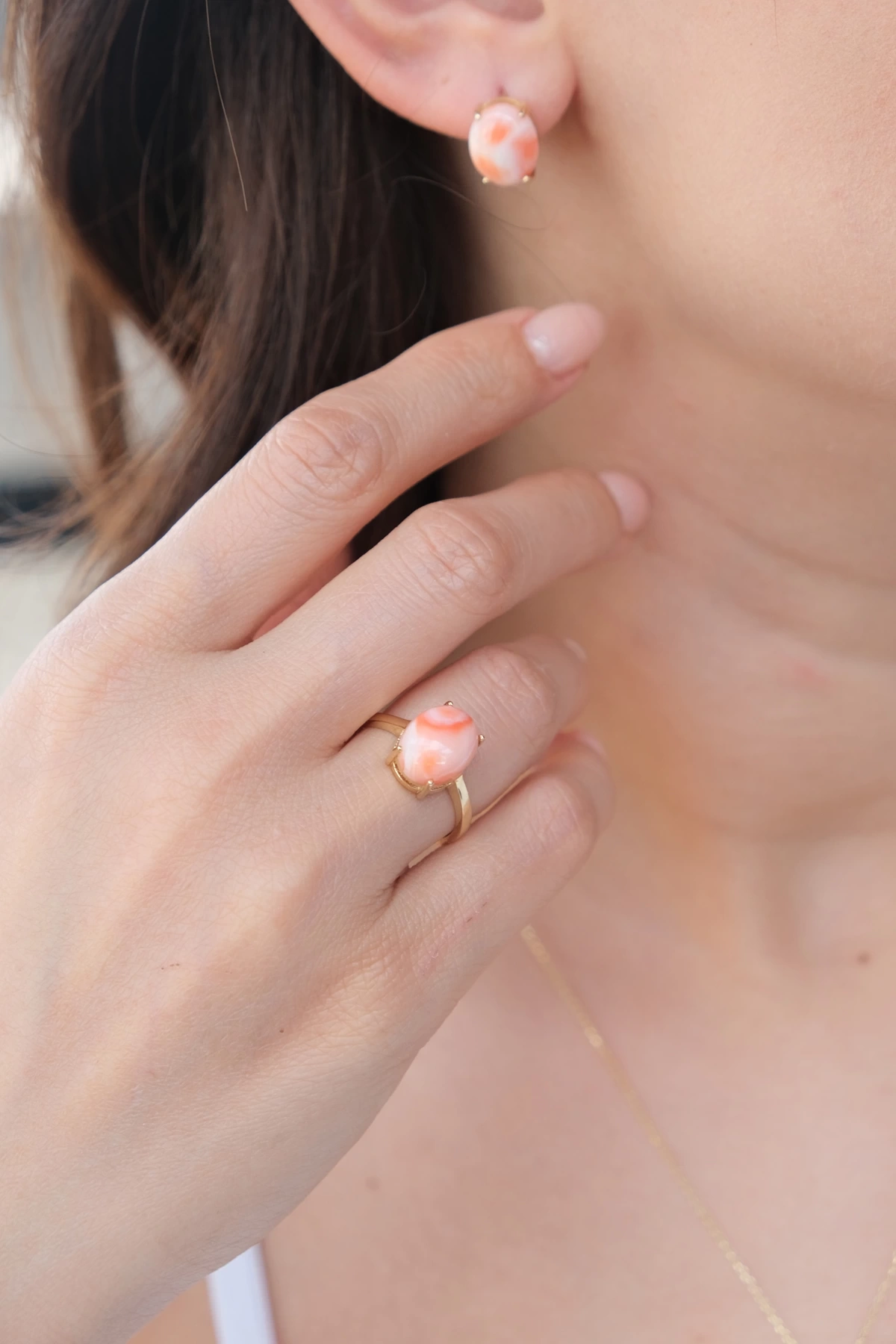 Asil 14 Ayar Taşlı Somon Rengi Oval Altın Yüzük TKM1534