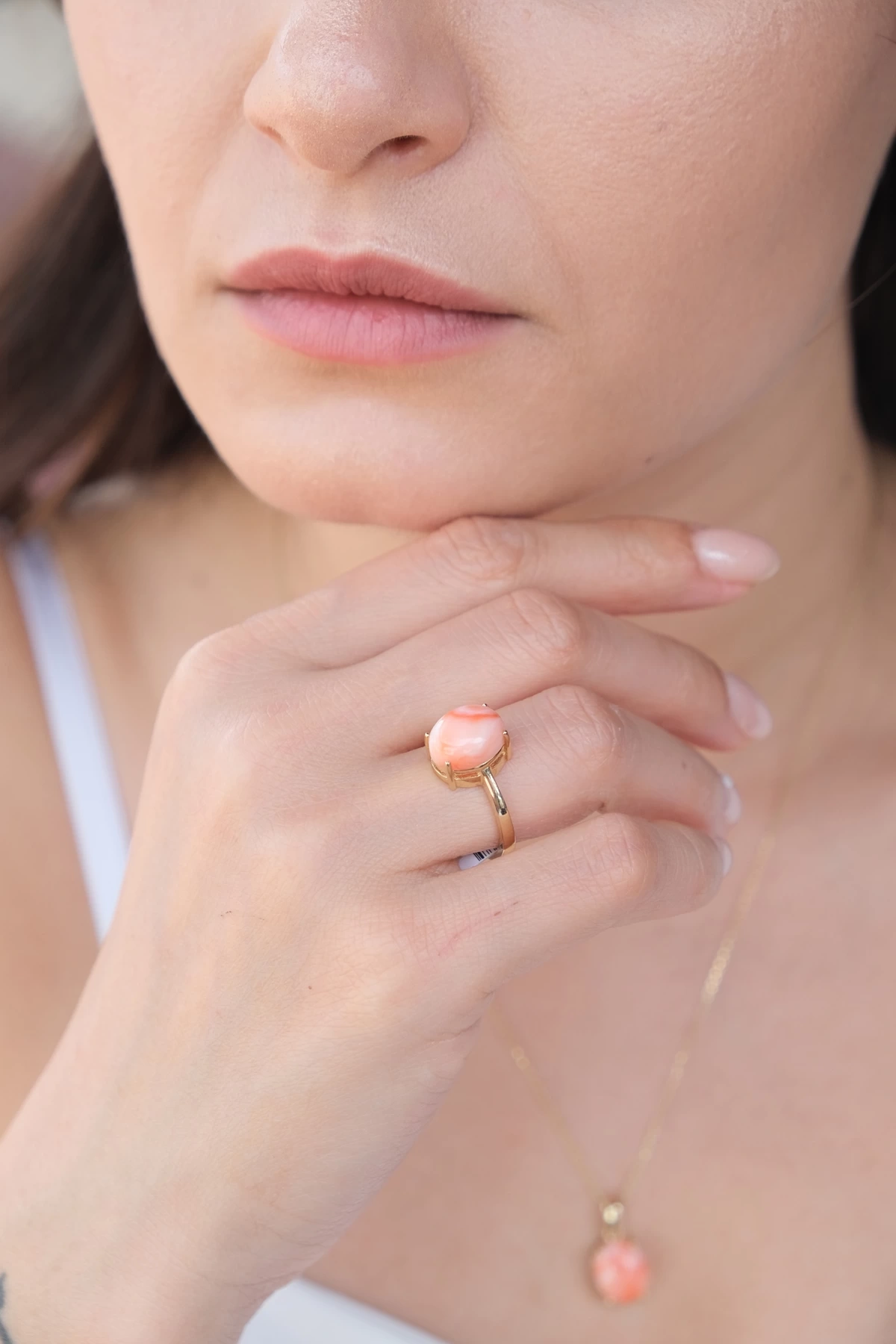 Asil 14 Ayar Taşlı Somon Rengi Oval Altın Yüzük TKM1534