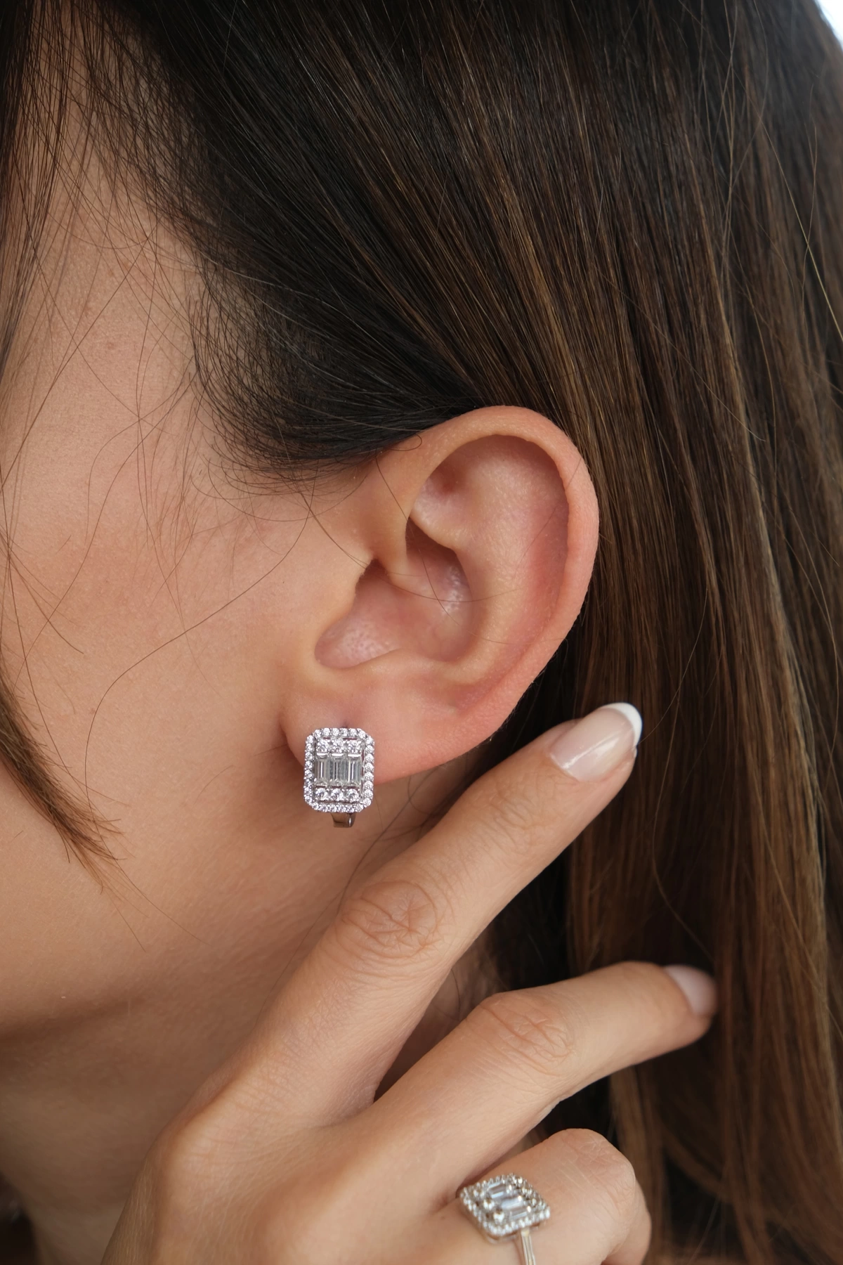 Asil 14 Ayar Baget Model Altın Küpe TKM1033