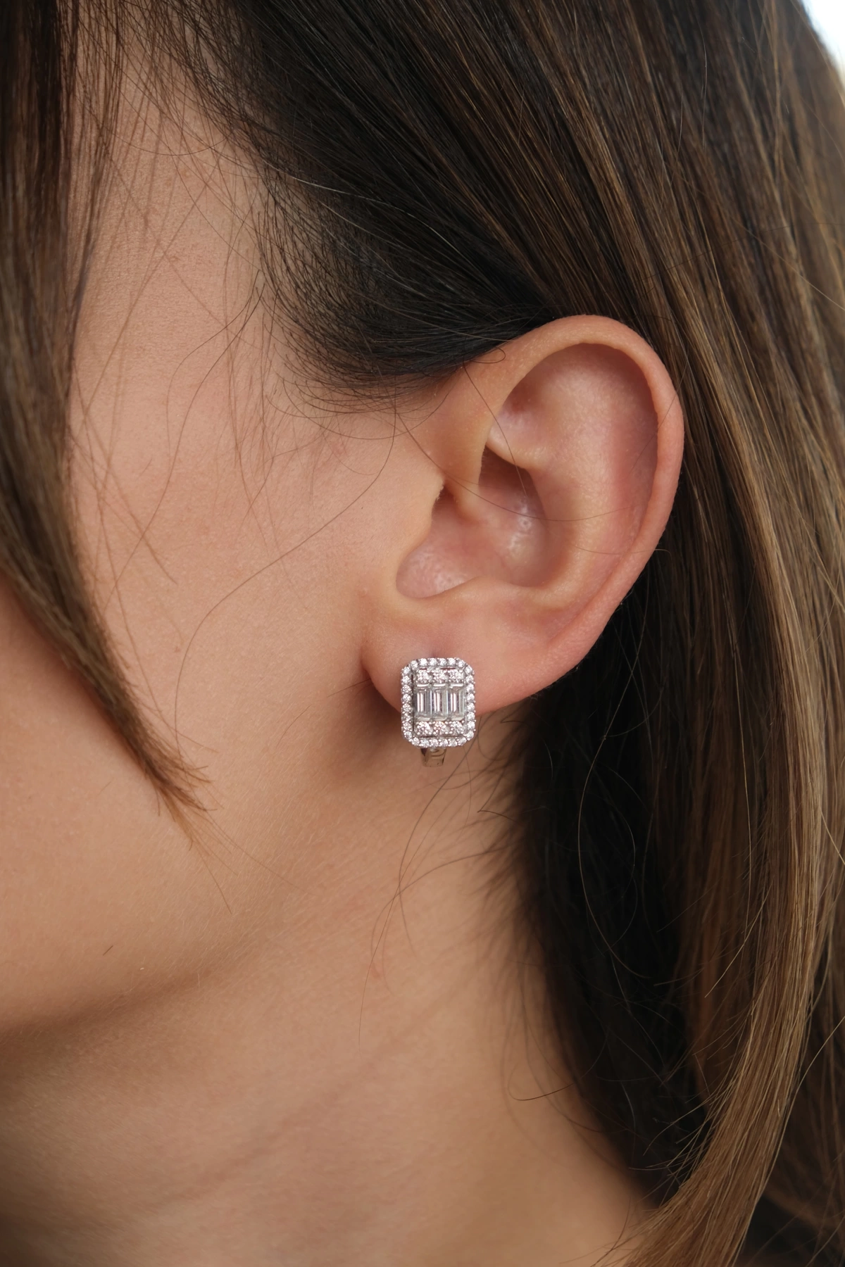 Asil 14 Ayar Baget Model Altın Küpe TKM1033