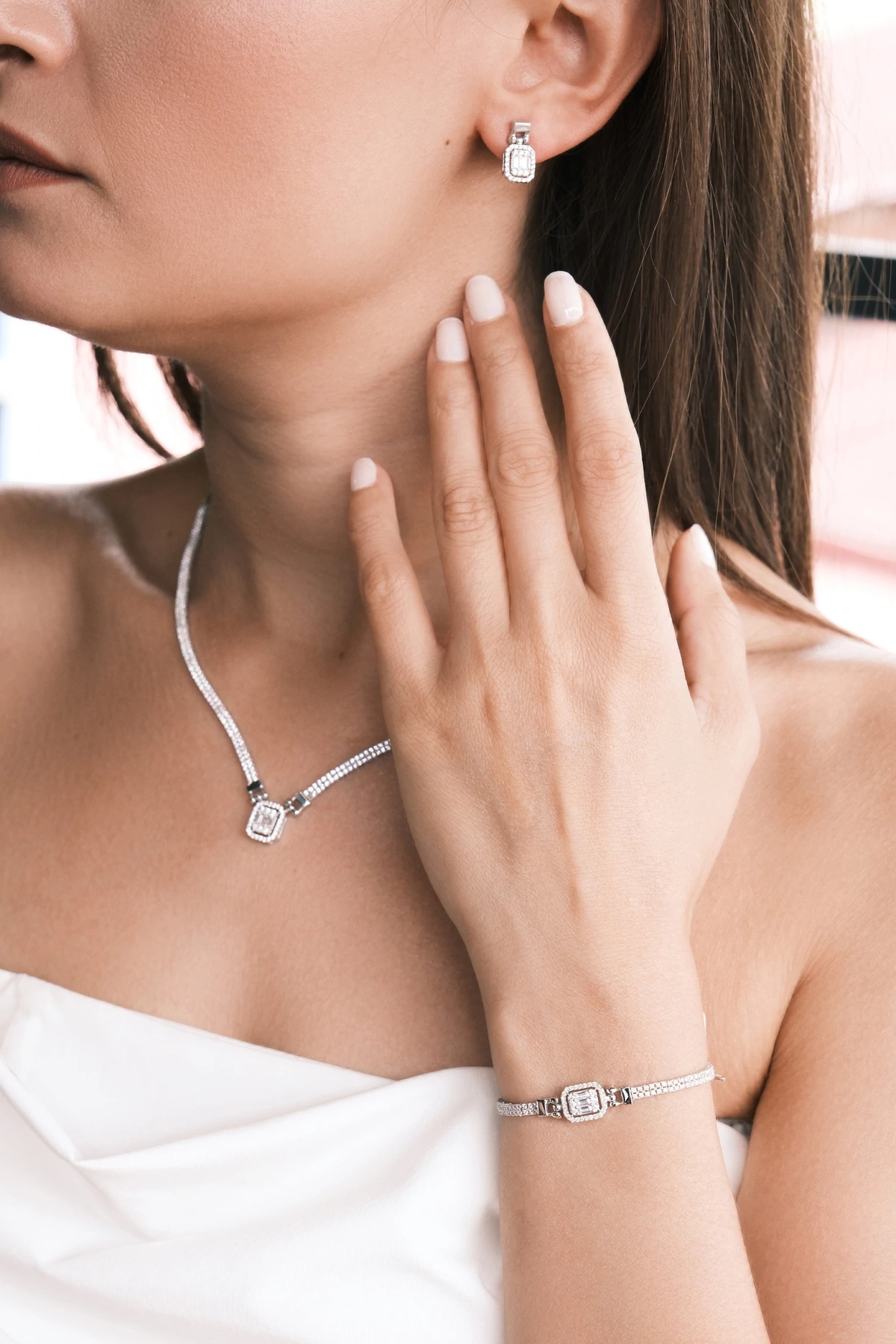 Asil 14 Ayar Baget Taşlı Altın Bileklik TKM1186