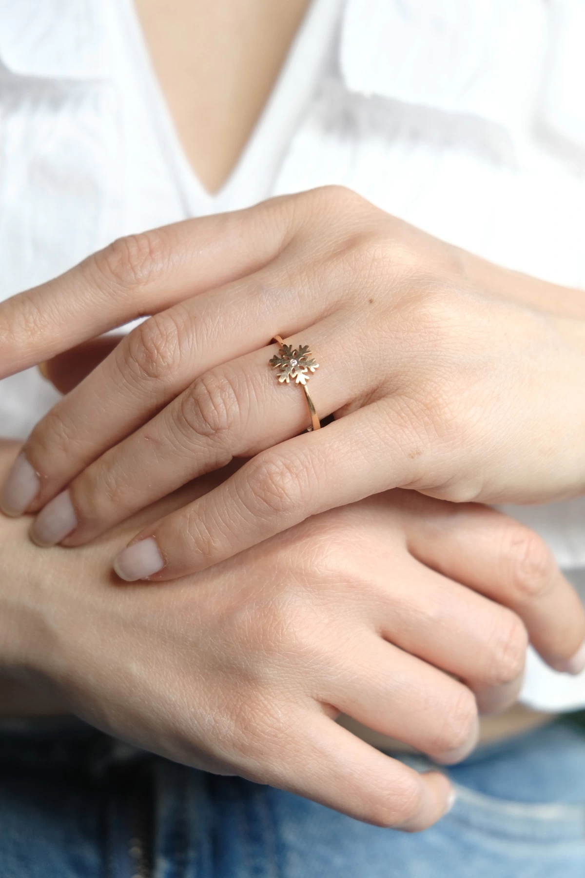 Asil 14 Ayar Ortası Taşlı Kar Tanesi Altın Yüzük YZK790