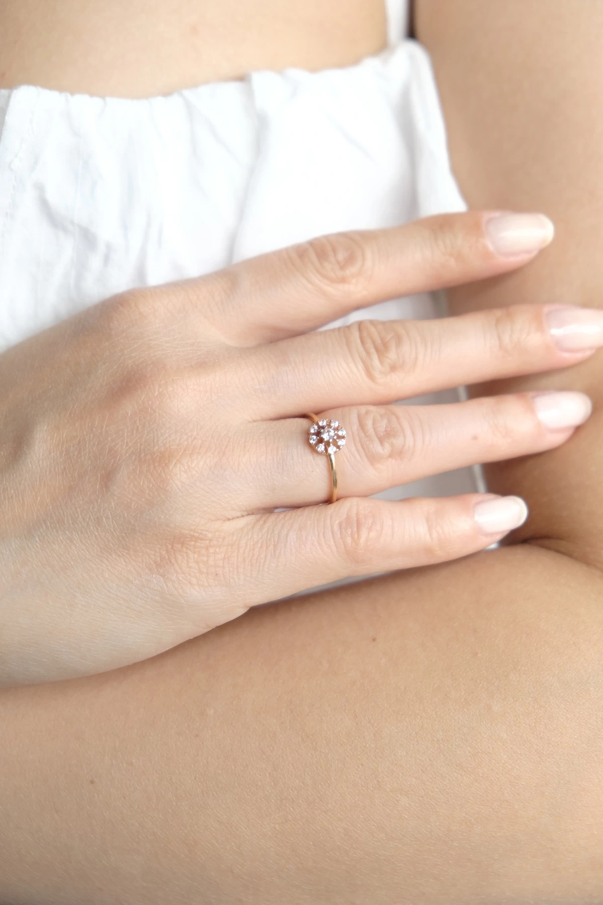 Asil 14 Ayar Taşlı Çiçek Altın Yüzük YZK880