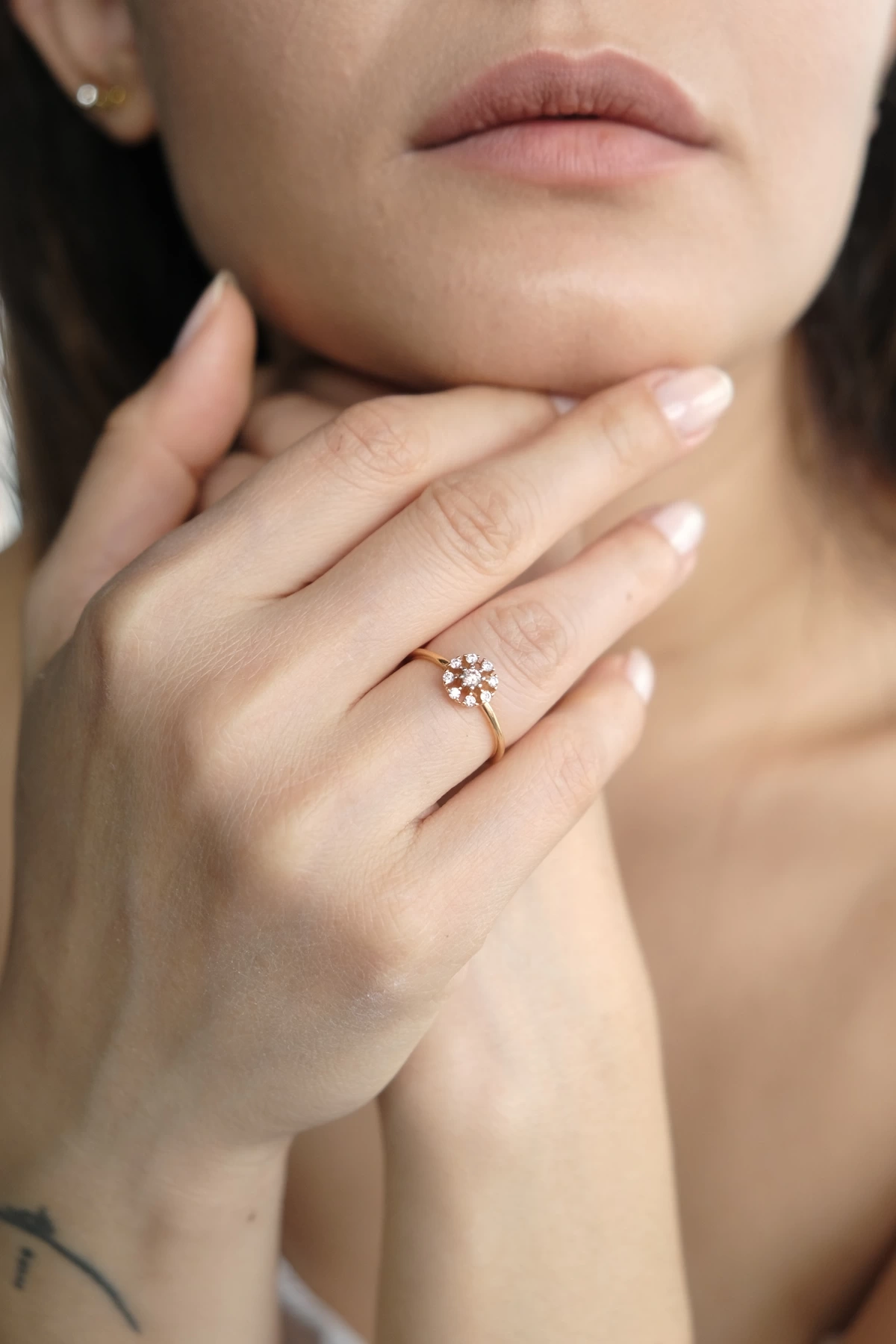 Asil 14 Ayar Taşlı Çiçek Altın Yüzük YZK880